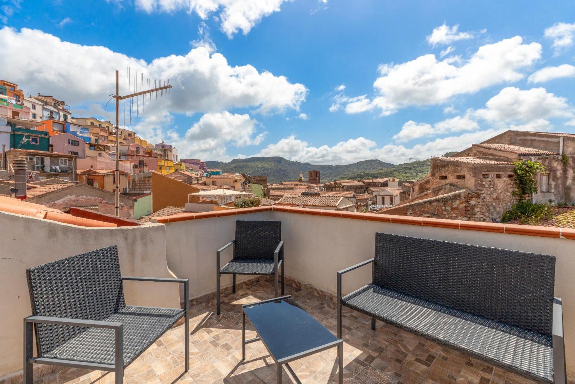 Casa Rocca Apartment Bosa Exterior foto